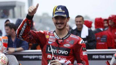 Bagnaia wins Indonesia GP as Martin throws away championship lead