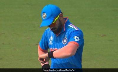 Watch: Virat Kohli Taunts Mohammad Rizwan Over Time Wasting. His Clock Gesture Is Viral