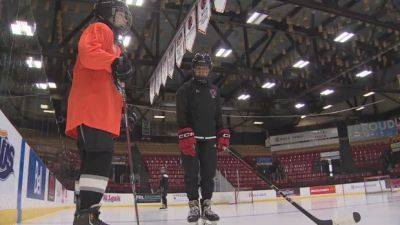University of New Brunswick hockey camp aims to help Indigenous girls get on the ice - cbc.ca - county Mitchell