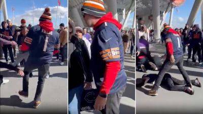 Justin Fields - Bears fans get into nasty brawl at Soldier Field - foxnews.com - county Harrison - state Minnesota - county Smith