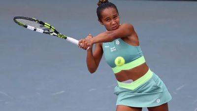 Fresh off Hong Kong title win, Leylah Fernandez breezes to 1st-round victory in China