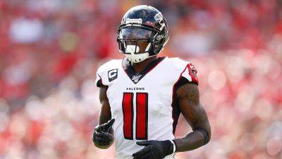 Julio Jones - Michael Reaves - Eagles sign 7-time Pro Bowler Julio Jones to bolster wide receiver depth - foxnews.com - New York - state Texas - county Arlington - county Jones - county Cooper - county Bay