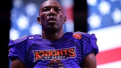 NFL legend Terrell Owens hit by car after basketball game in California, police say - foxnews.com - San Francisco - county Eagle - state California - county Dallas - Philadelphia - county Los Angeles