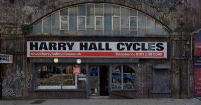 One of Manchester city centre's oldest shops Harry Hall Cycles closes down