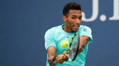 Marcos Giron - Casper Ruud - Auger-Aliassime outlasts Ofner in Japan to reach 1st quarterfinal since May - cbc.ca - Usa - Australia - Austria - Japan