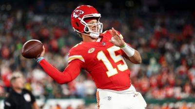 Chiefs open to letting Patrick Mahomes punt if needed - ESPN