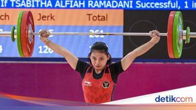 2 Lifter Putri Indonesia Jaga Asa Rebut Medali Kelas 59kg dan 64kg