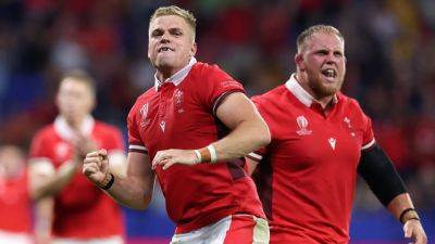 Anscombe retains out-half berth for Wales in Georgia test, Samoa's Lam banned