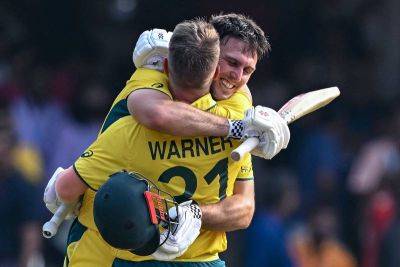 David Warner and Mitchell Marsh hit tons to fire Australia to big win over Pakistan