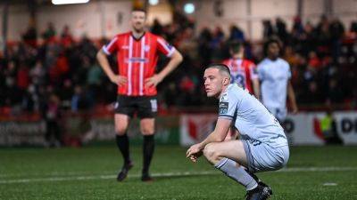 Shelbourne share points with 10-man Derry City