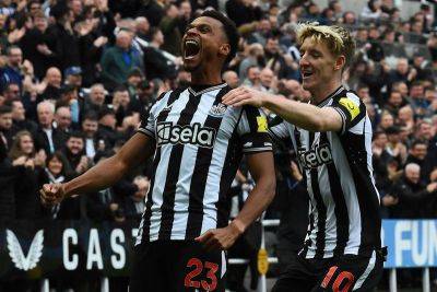 Newcastle United outclass Crystal Palace to maintain Premier League momentum