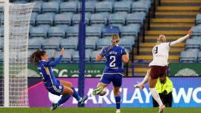 Women's Super League round-up: Unbeaten Manchester City edge Leicester