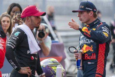 Max Verstappen holds off Lewis Hamilton to win United States GP sprint race