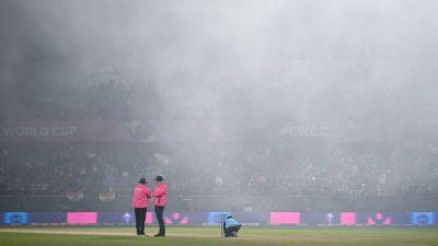 Virat Kohli - Daryl Mitchell - Shreyas Iyer - Glenn Phillips - Cricket World Cup 2023: Memes Explode On Social Media As Fog Stops Play During India vs New Zealand Clash In Dharamsala - sports.ndtv.com - New Zealand - India