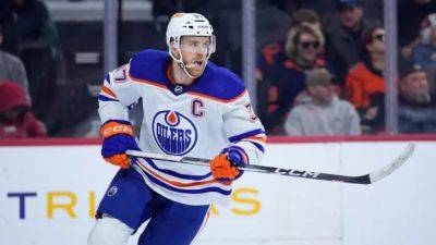 Connor Macdavid - McDavid to miss 1-2 weeks with upper-body injury amid Oilers' slow start - cbc.ca