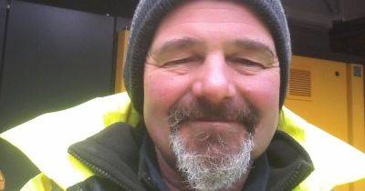 Grandad splashes out £6,000 to fix 'toenail teeth' after REFUSING to smile for 50 years - manchestereveningnews.co.uk