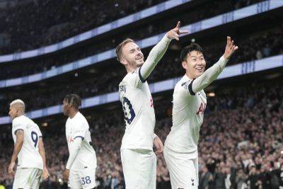 Postecoglou hails 'leaders' Son and Maddison as Tottenham move top with win over Fulham