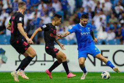 Aleksandar Mitrovic's superb overhead kick gets Neymar reaction as Al Hilal rout Mumbai - thenationalnews.com - Serbia