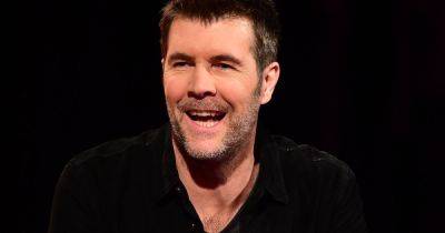 Rhod Gilbert gives cancer update as he 'finds something to do' after cancelling TV appearances - manchestereveningnews.co.uk