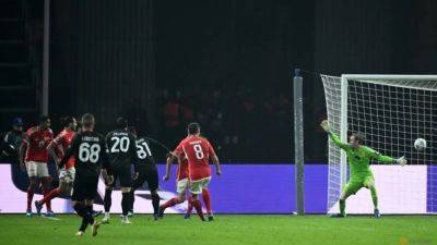 Napoli claim 1-0 win at strugglers Union Berlin with Raspadori goal
