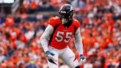 Source - Seahawks expected to sign ex-Broncos defender Frank Clark - ESPN