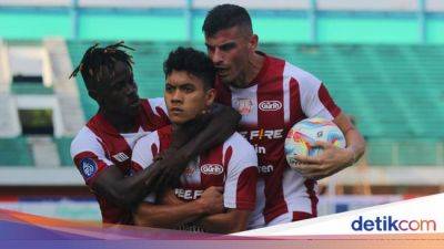 Persis Solo - Di Maguwoharjo - Hasil Liga 1: Persis Taklukkan Bhayangkara FC 2-1 - sport.detik.com