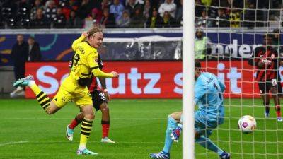 Dortmund and Frankfurt share spoils in six-goal thriller