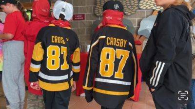 Nova Scotia - Young Nova Scotia hockey fans eager to see hometown hero Sidney Crosby in action - cbc.ca - county Centre - county Crosby - county Halifax