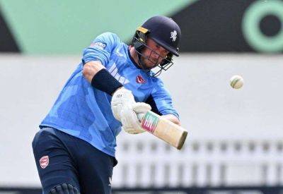 Big-hitting white-ball specialist Alex Blake and spinner James Logan leave Kent following the end of their 2023 season