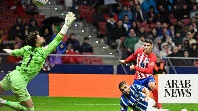 Diego Simeone - Man United - Morata scores again as Atletico top Alaves to tie record of 14 straight home wins in Spanish league - arabnews.com - Spain - Pakistan - Liverpool