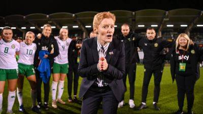Sunday Sport - Vera Pauw - Eileen Gleeson - Sue Ronan: 'I'd be surprised if Gleeson didn't want job' - rte.ie - Ireland