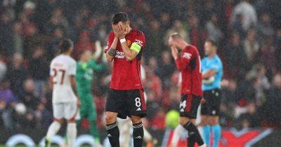 Manchester United made the same mistake twice in dreadful defeat to Galatasaray