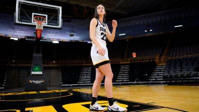 Iowa's Caitlin Clark 'to trust my gut' on WNBA draft decision - ESPN