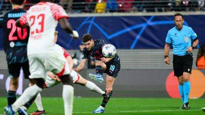 Manchester City leave it late to grab the points in Leipzig