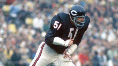 Dick Butkus, Hall of Fame linebacker for Chicago Bears, dies - ESPN