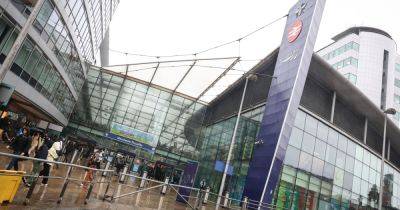 Major disruption on trains between Manchester Piccadilly and Stockport with cancellations - updates - manchestereveningnews.co.uk