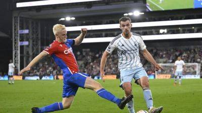 Forest winless run goes on after Palace stalemate