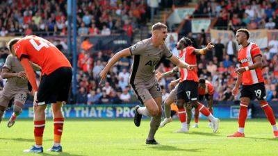 Ten-man Tottenham go top of table after 1-0 win at Luton