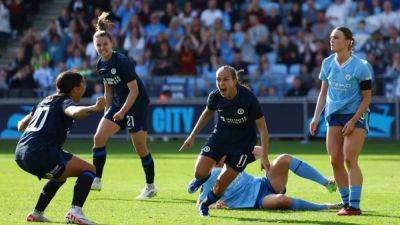Chloe Kelly - Late goal gives Chelsea 1-1 WSL draw as two Man City players see red - channelnewsasia.com - Norway