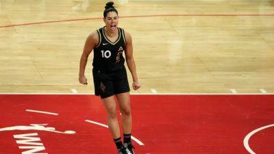 Tom Brady - Lebron James - Sabrina Ionescu - Mark Davis - Breanna Stewart - Plum, Young each score 26 as Aces dominate Liberty in WNBA Finals opener - cbc.ca - Los Angeles - county Liberty - county Gray