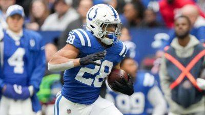 Jonathan Taylor - Josh Jacobs - Anthony Richardson - Colts' Jonathan Taylor says his new deal a win for all NFL RBs - ESPN - espn.com - state Tennessee