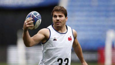 France captain Dupont cleared to resume rugby training - French federation