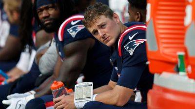 Could fixing Patriots' offense include Belichick benching Mac Jones? - ESPN - New England Patriots Blog- ESPN