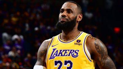 Lakers' LeBron James (calf) questionable for Sunday vs. Trail Blazers - ESPN