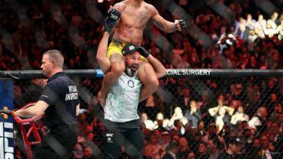 Pereira KOs Prochazka to claim UFC light heavyweight crown