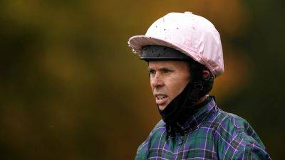 Graham Lee damaged spine in fall, remains in intensive care - rte.ie - Ireland - county Graham