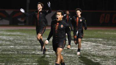 Cape Breton men's soccer team downs Montreal to claim 2nd national championship