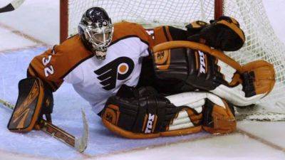 Star Game - Philadelphia Flyers - Roman Cechmanek, former Flyers goalie and 2001 Vezina Trophy finalist, dies at 52 - cbc.ca - Czech Republic