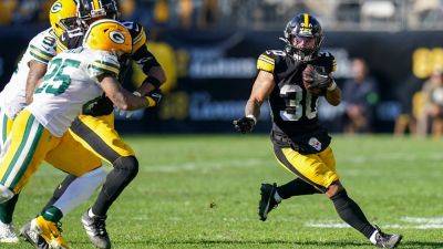 Steelers hold off Packers for 6th win of season
