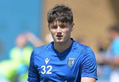 Luke Cawdell - Medway Sport - Gillingham midfielder Josh Chambers joins National South Welling United on loan - kentonline.co.uk